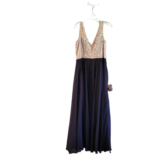 Aidan Mattox Elegant Beaded Evening Gown With V-Neck In Black & Champagne Size 1 - Picture 3 of 4